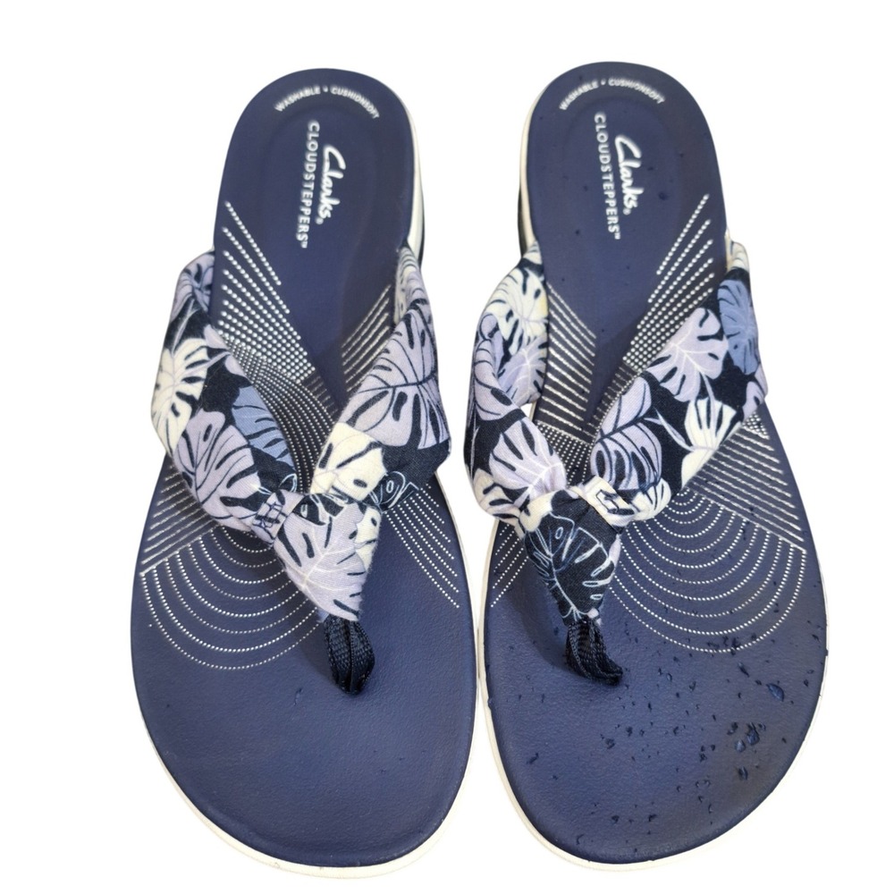 Clarks Cloudsteppers Arla Glitz Navy Tropical Palm Wedge Flip Flops Women's 11M